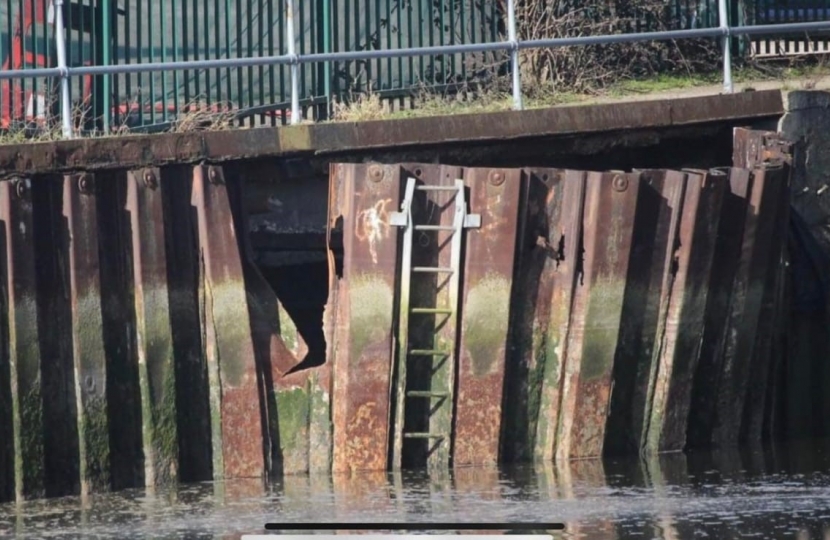 The section of the Hythe Quay with collapsing foundations